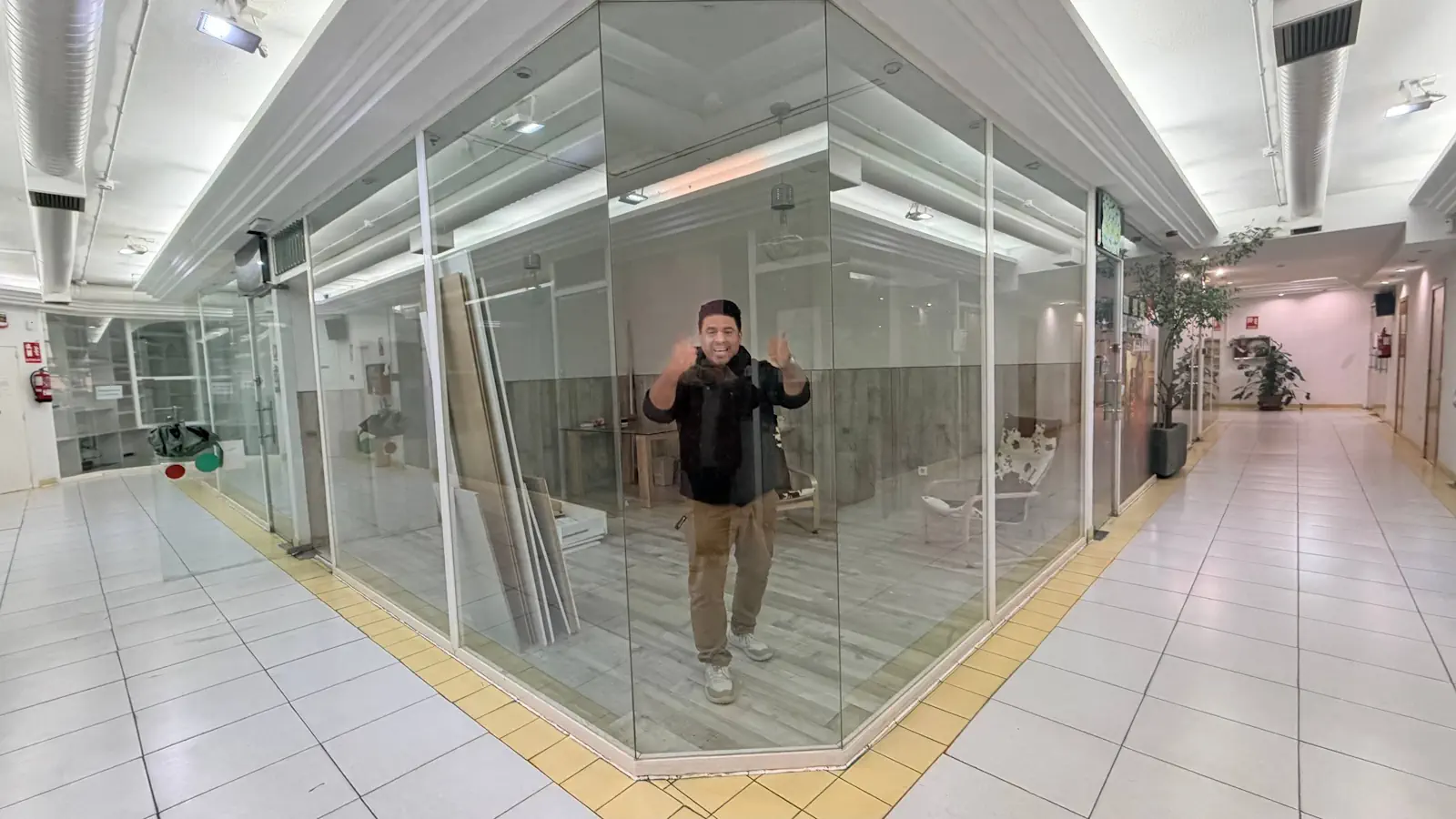 Estado actual del local Posonty antes de la reforma para TikTok Shop Live